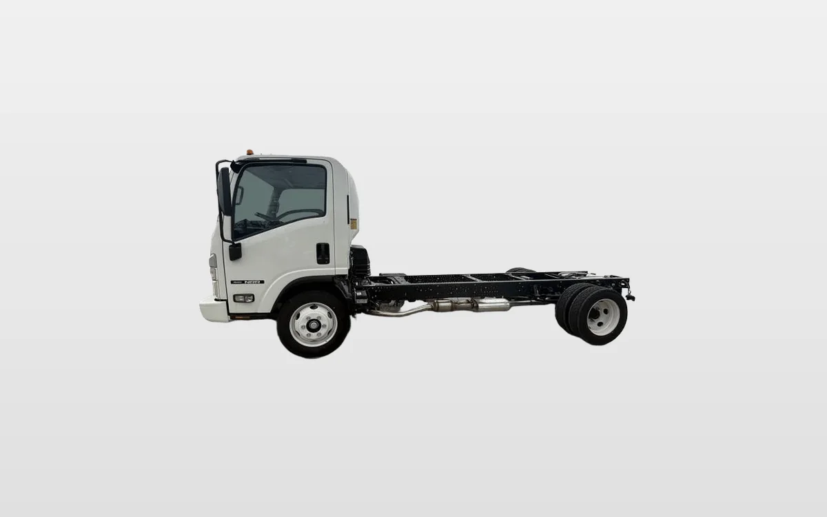 2025 Isuzu NRR - image 1