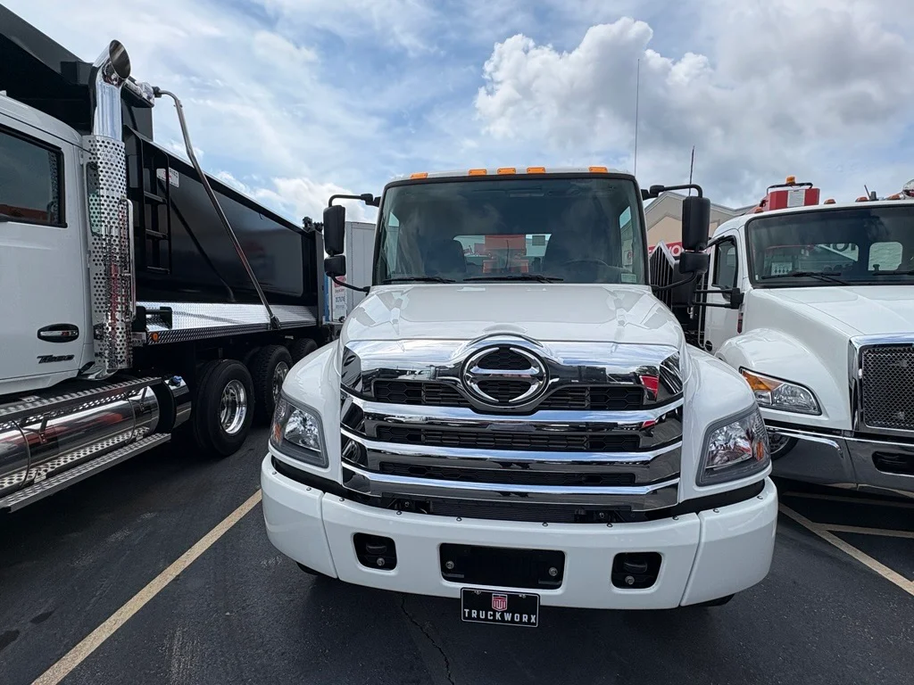 2027 Hino in Huntsville, AL — photo 2