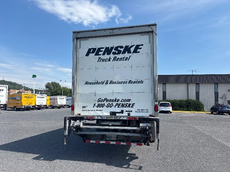 2023 Freightliner eM2 in Harrisonburg, VA — photo 7