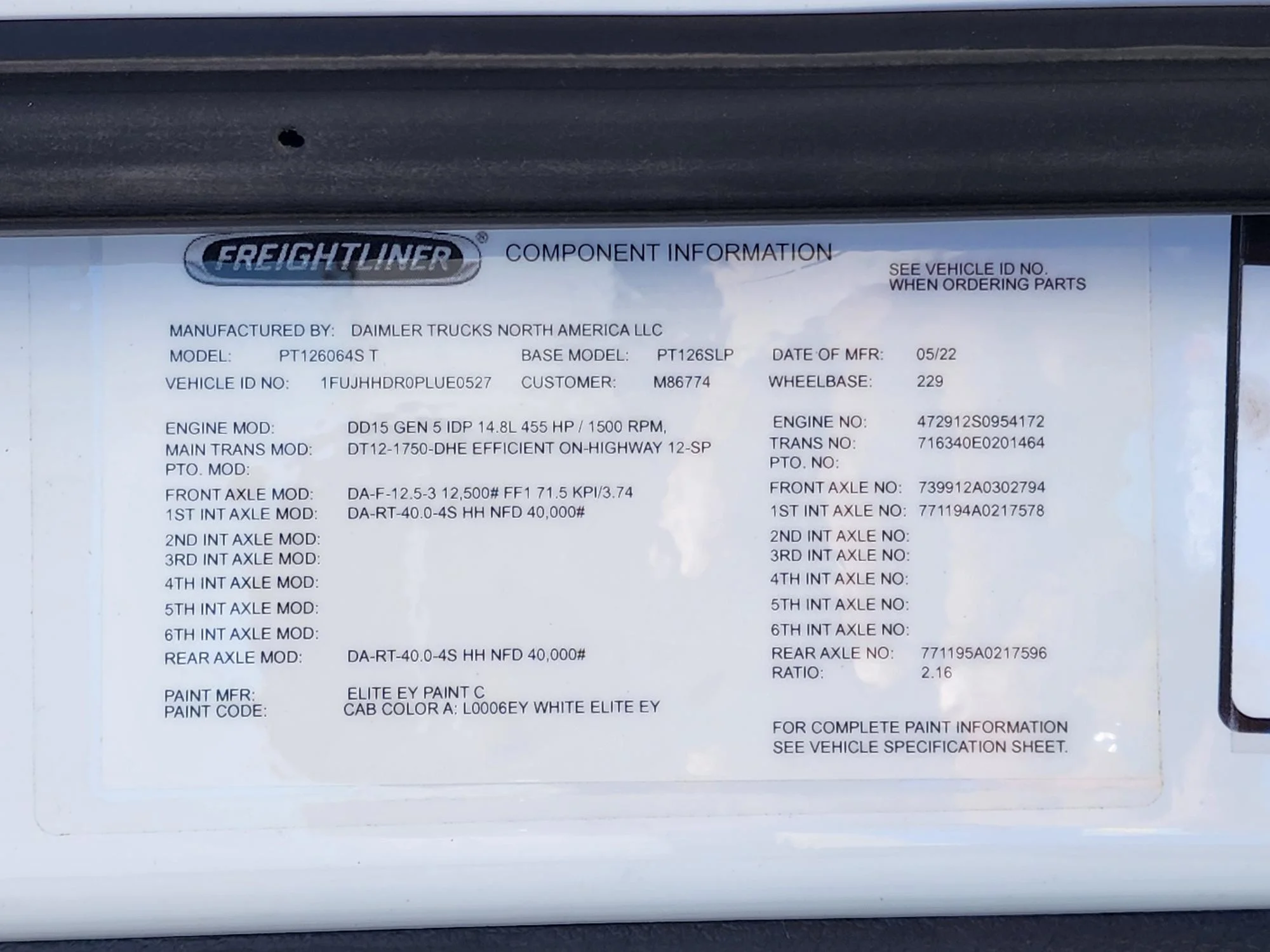 2023 Freightliner Cascadia in Fresno, CA — photo 15