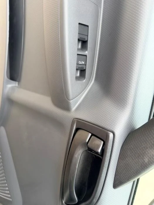 2026 Isuzu NPR - image 14