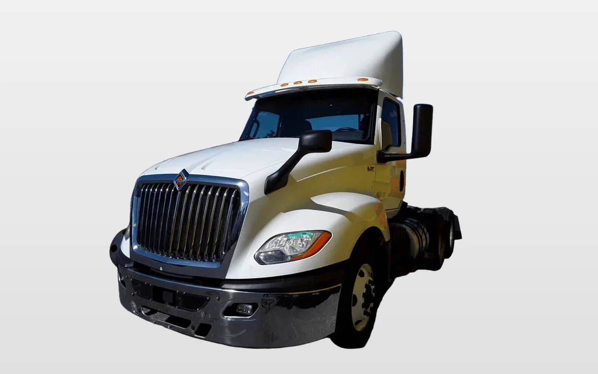 2019 International - image 1