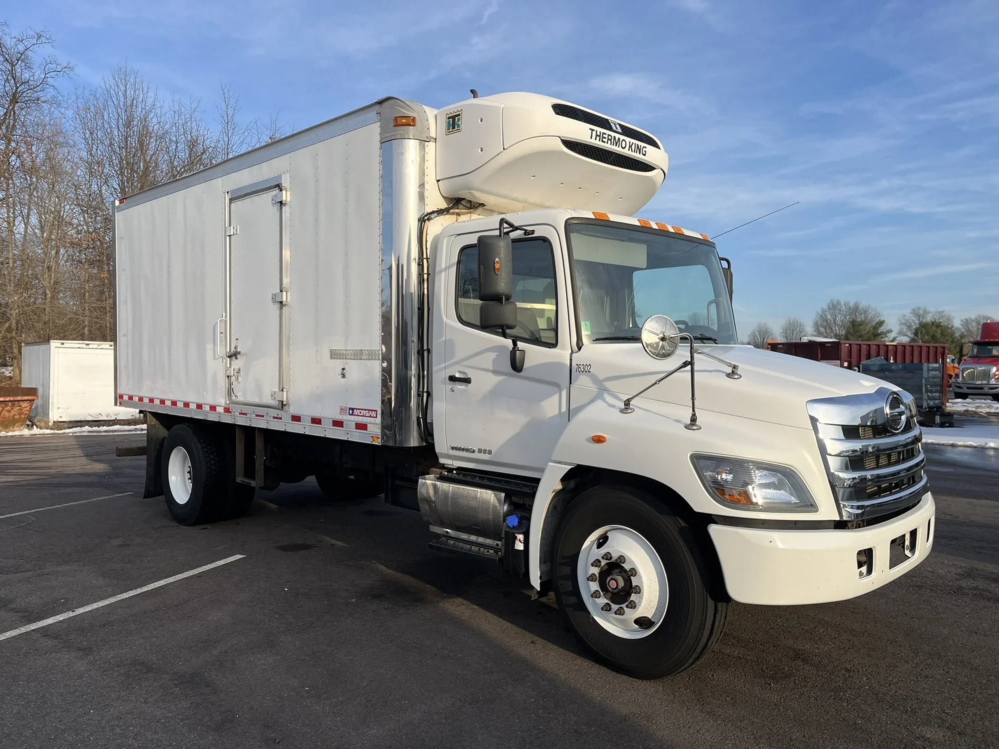 2016 Hino 268 in Delmar, MD — photo 3