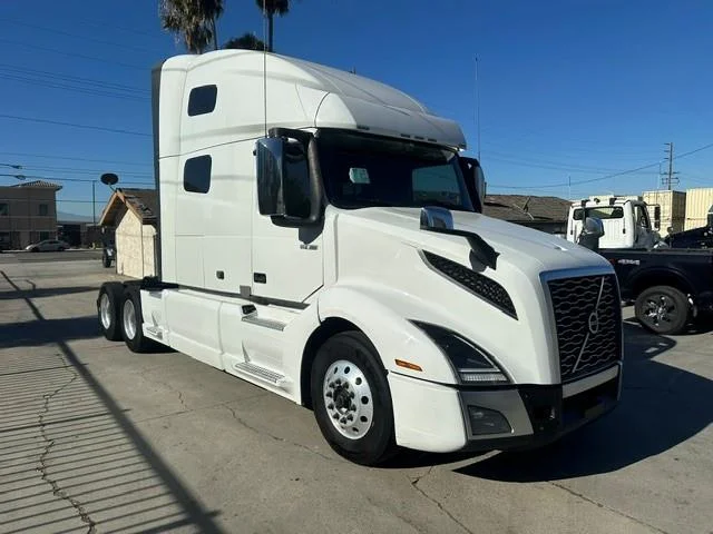 2023 Volvo VNL 760 — photo 7