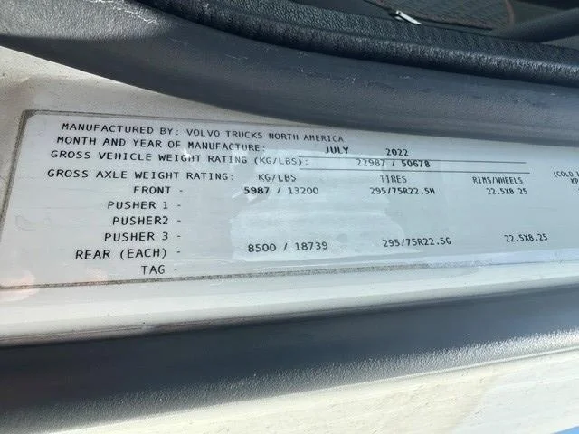 2023 Volvo VNL 760 — photo 11