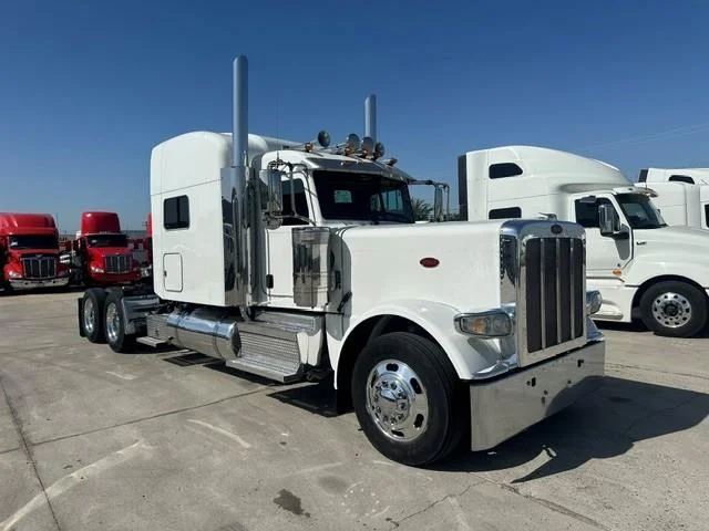 2023 Peterbilt 389 - image 2