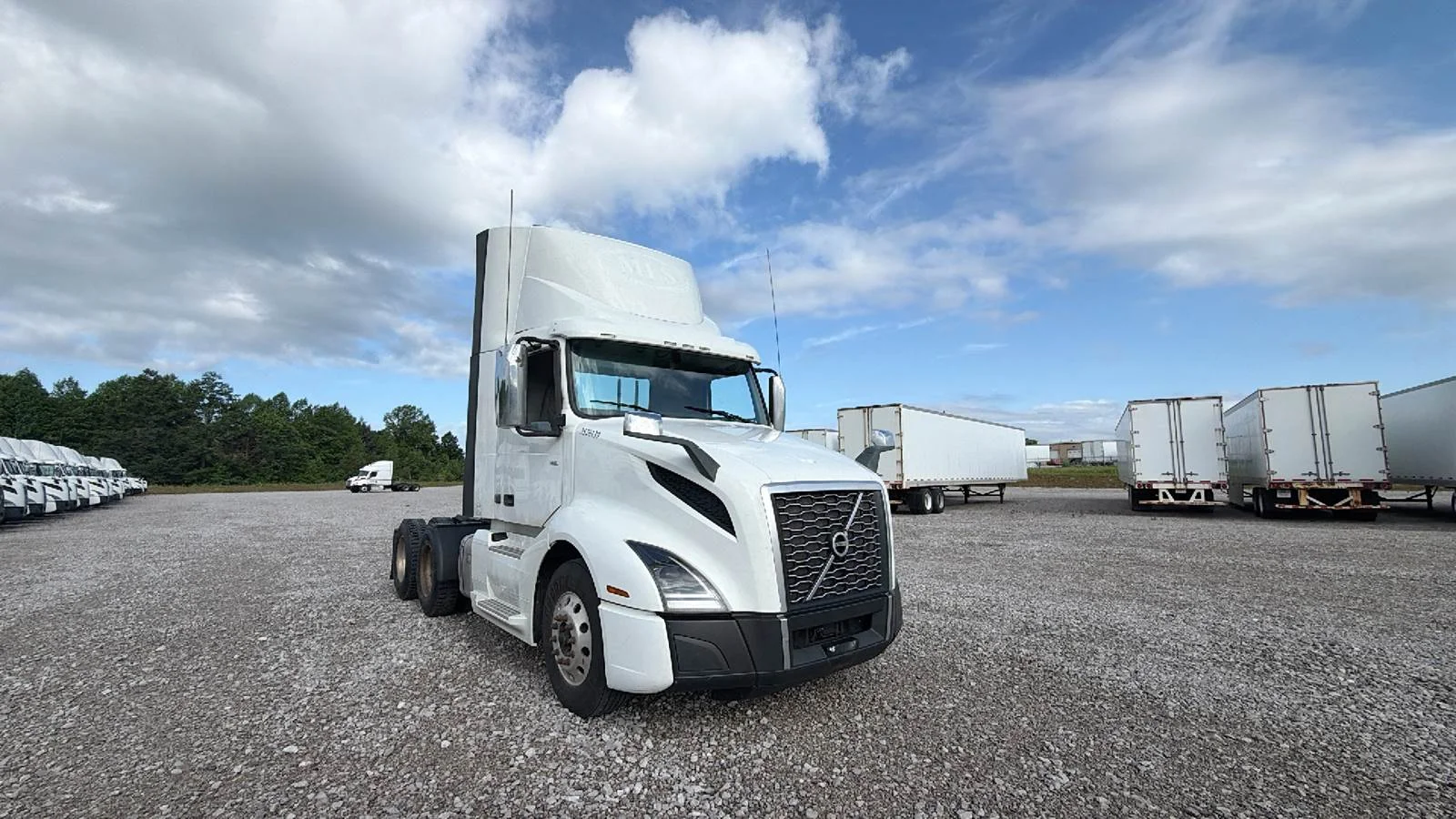 2020 Volvo VNL 300