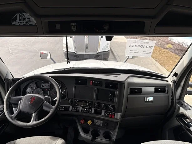 2021 Kenworth T680 - image 10