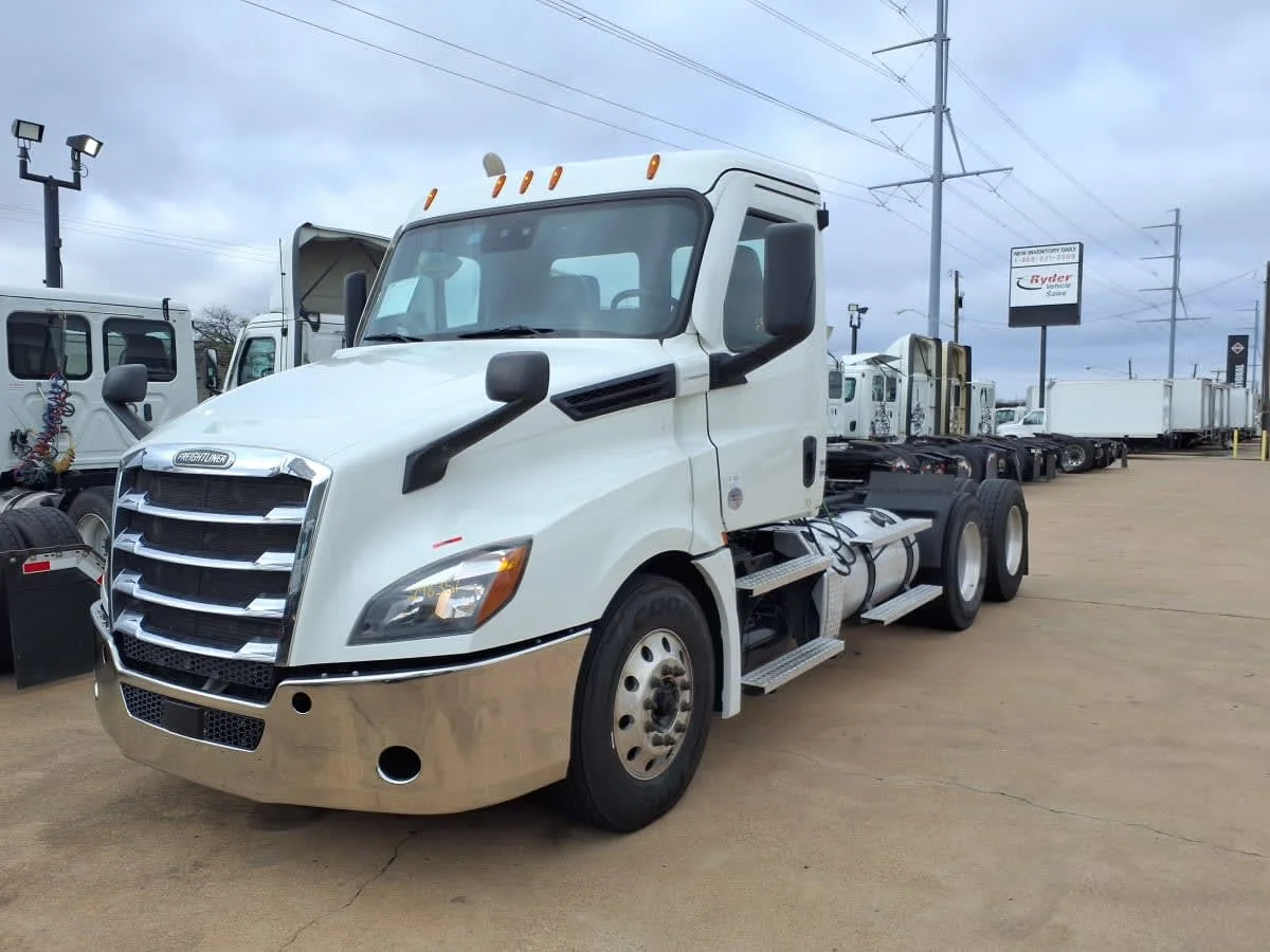 2021 Freightliner Cascadia in Dallas, TX