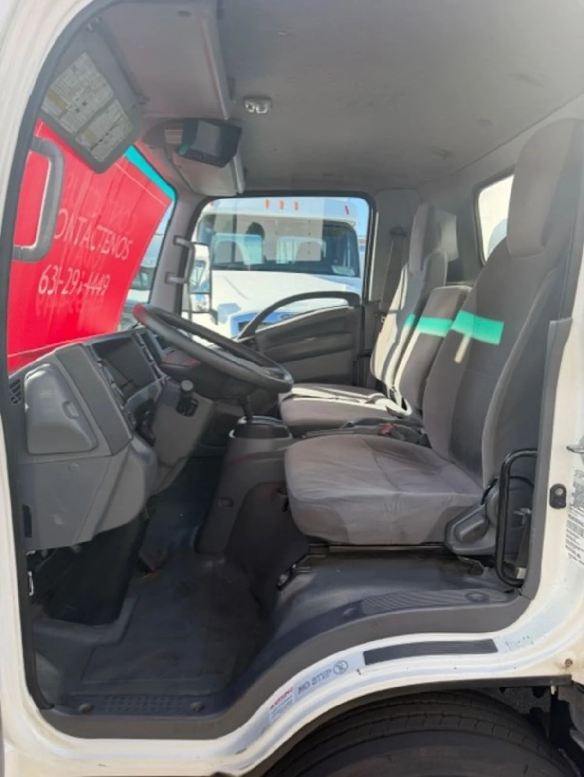 2019 Isuzu NQR - image 7