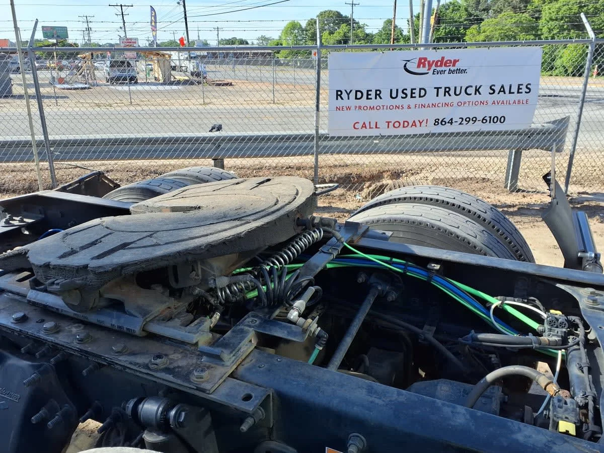 2020 Freightliner Cascadia in Charlotte, NC — photo 15