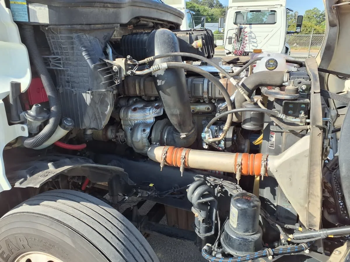 2020 Freightliner Cascadia in Charlotte, NC — photo 14
