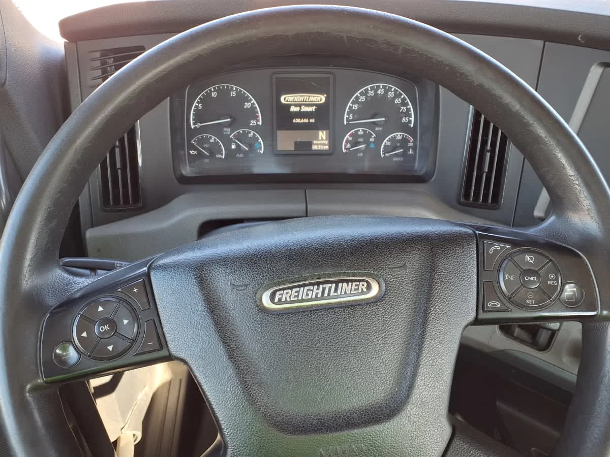 2020 Freightliner Cascadia in Charlotte, NC — photo 10