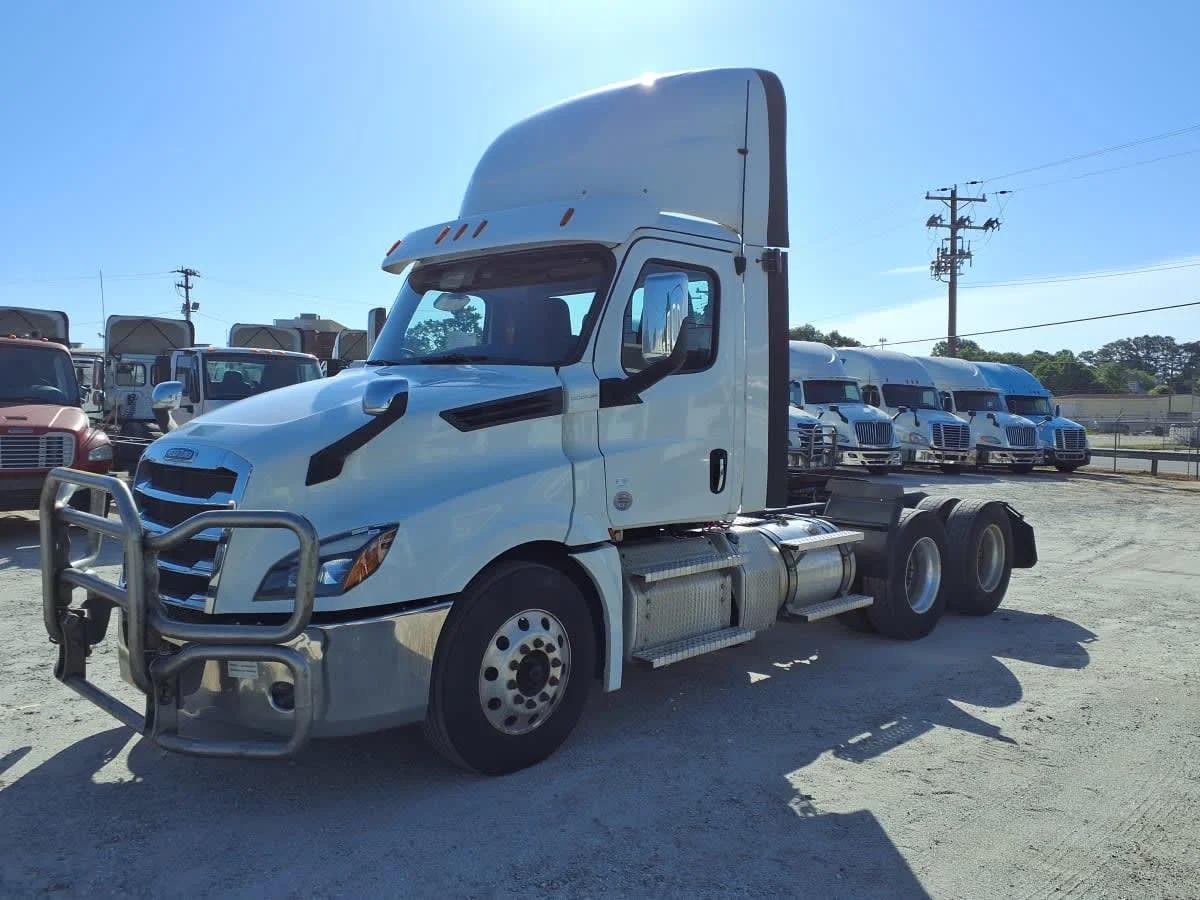 2020 Freightliner Cascadia in Charlotte, NC