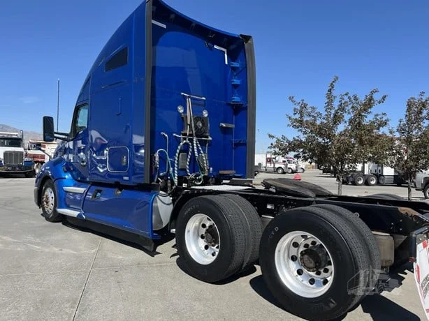 2022 Kenworth T680 in Salt Lake City, UT — photo 3