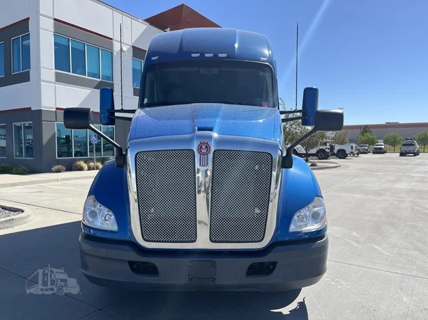 2022 Kenworth T680 in Salt Lake City, UT — photo 11
