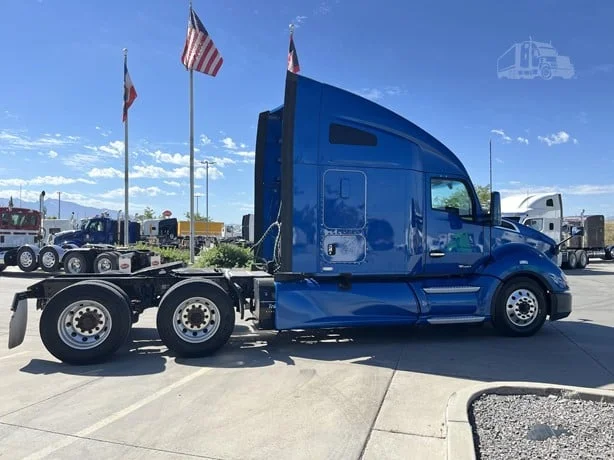 2022 Kenworth T680 in Salt Lake City, UT — photo 9