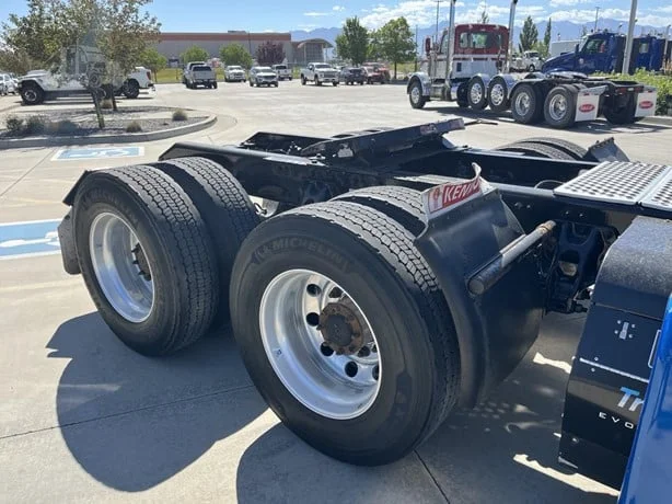 2022 Kenworth T680 in Salt Lake City, UT — photo 7
