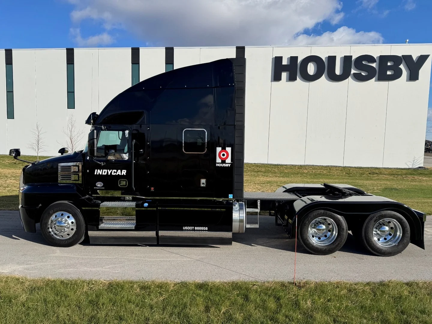 2023 MACK AN64T - USED TRUCKS SLEEPER - image 3