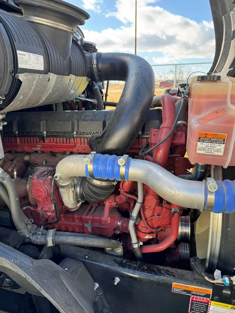 2023 MACK AN64T - USED TRUCKS SLEEPER - image 10