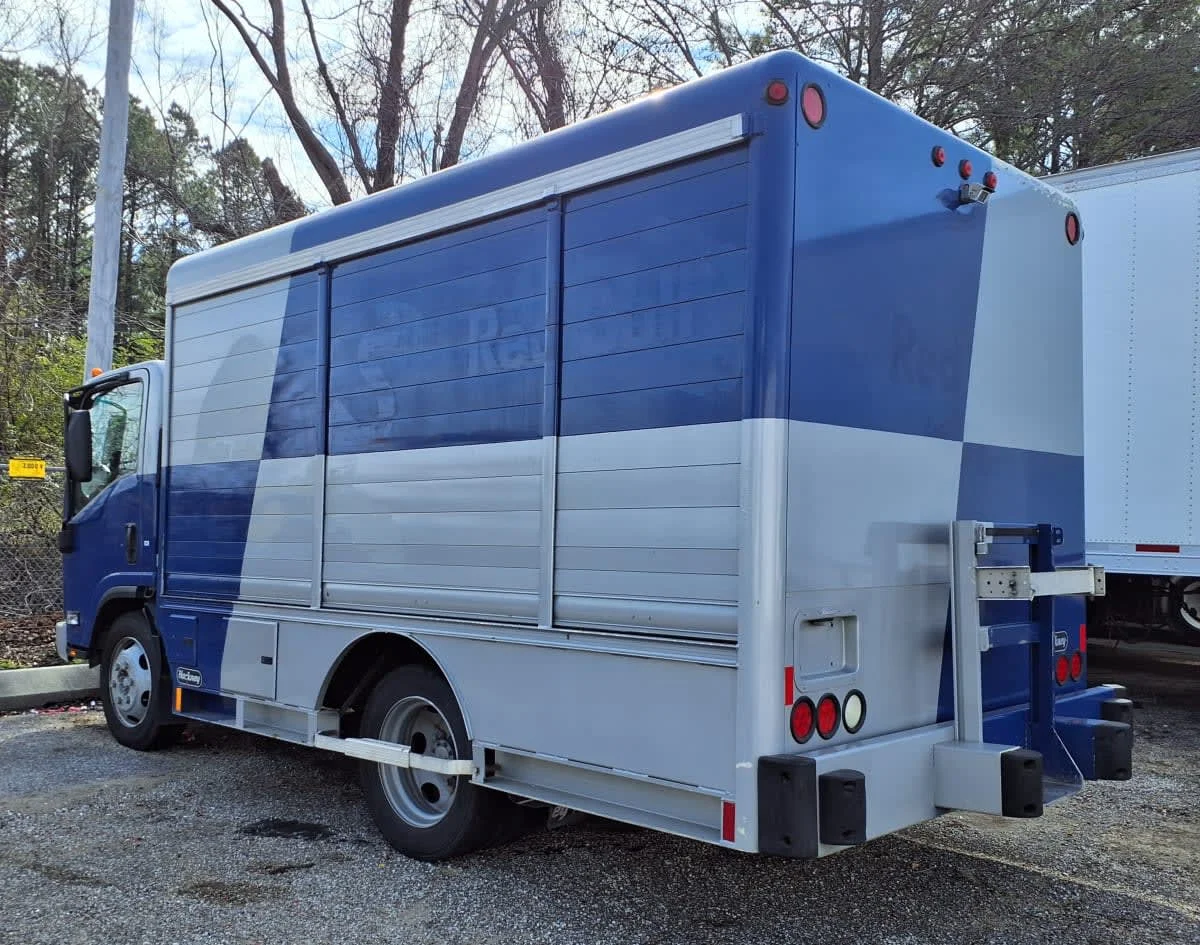 2016 Isuzu NQR in Memphis, TN — photo 6