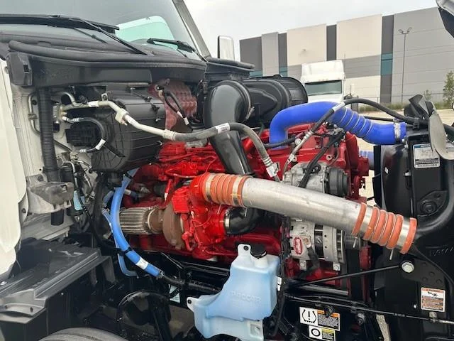 2026 Peterbilt 579 - image 11