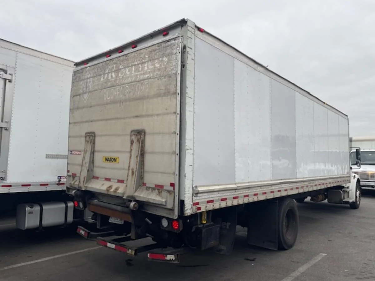 2020 Freightliner M2 106 - image 4