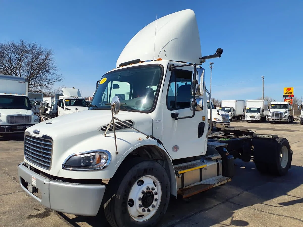2022 Freightliner M2 106 in Oak Creek, WI