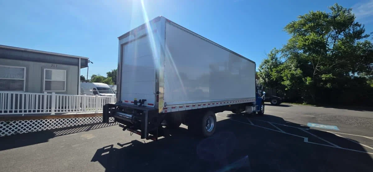 2019 Freightliner M2 106 in Bensalem, PA — photo 4