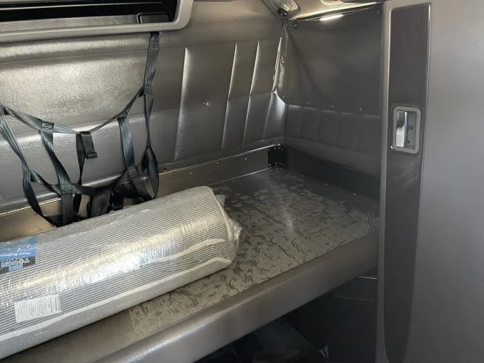 2024 Peterbilt 389 - image 24