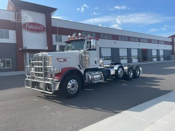 2024 Peterbilt 389 in Missoula, MT — photo 3