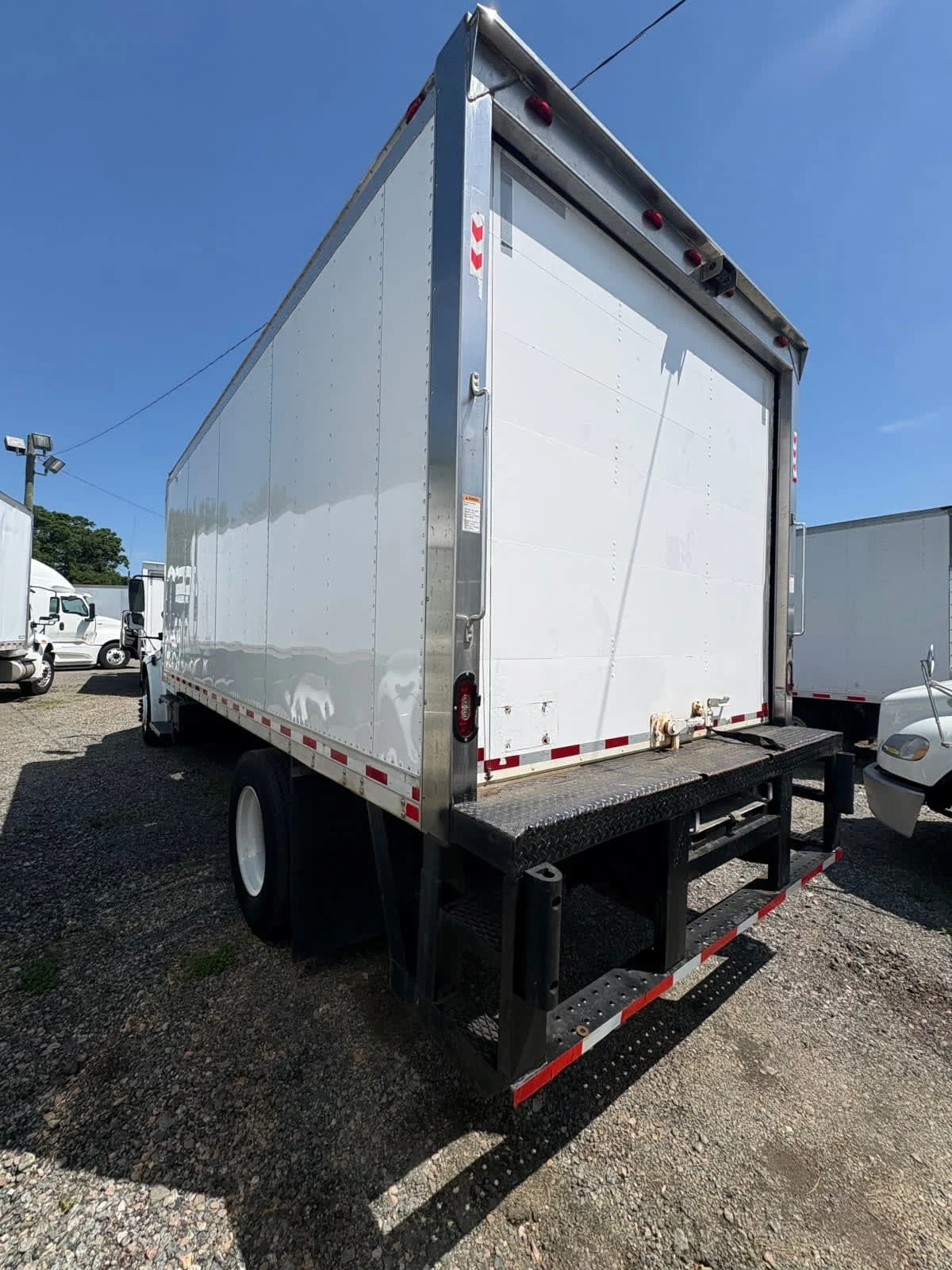 2018 Freightliner M2 106 in Ashland, VA — photo 6