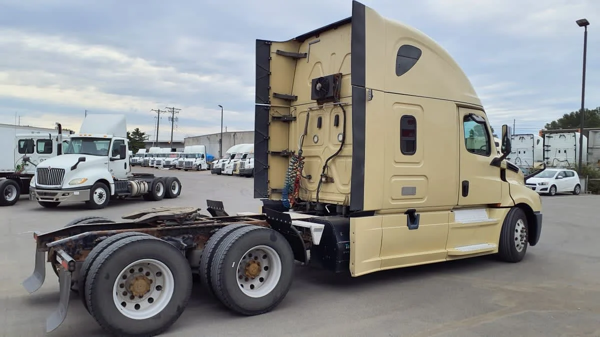 2019 Freightliner Cascadia in Tacoma, WA — photo 4
