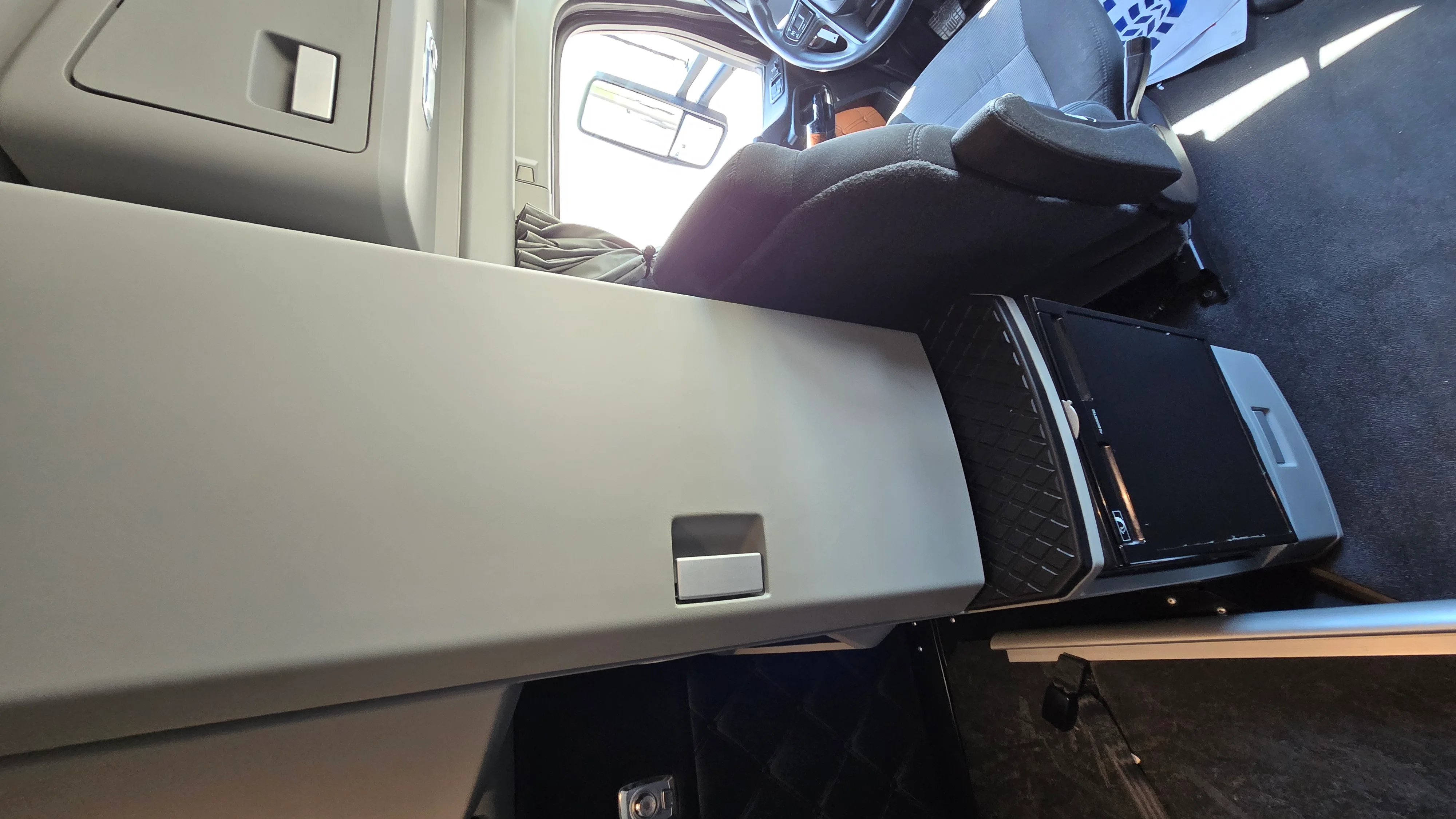 2023 Kenworth T880 - image 12