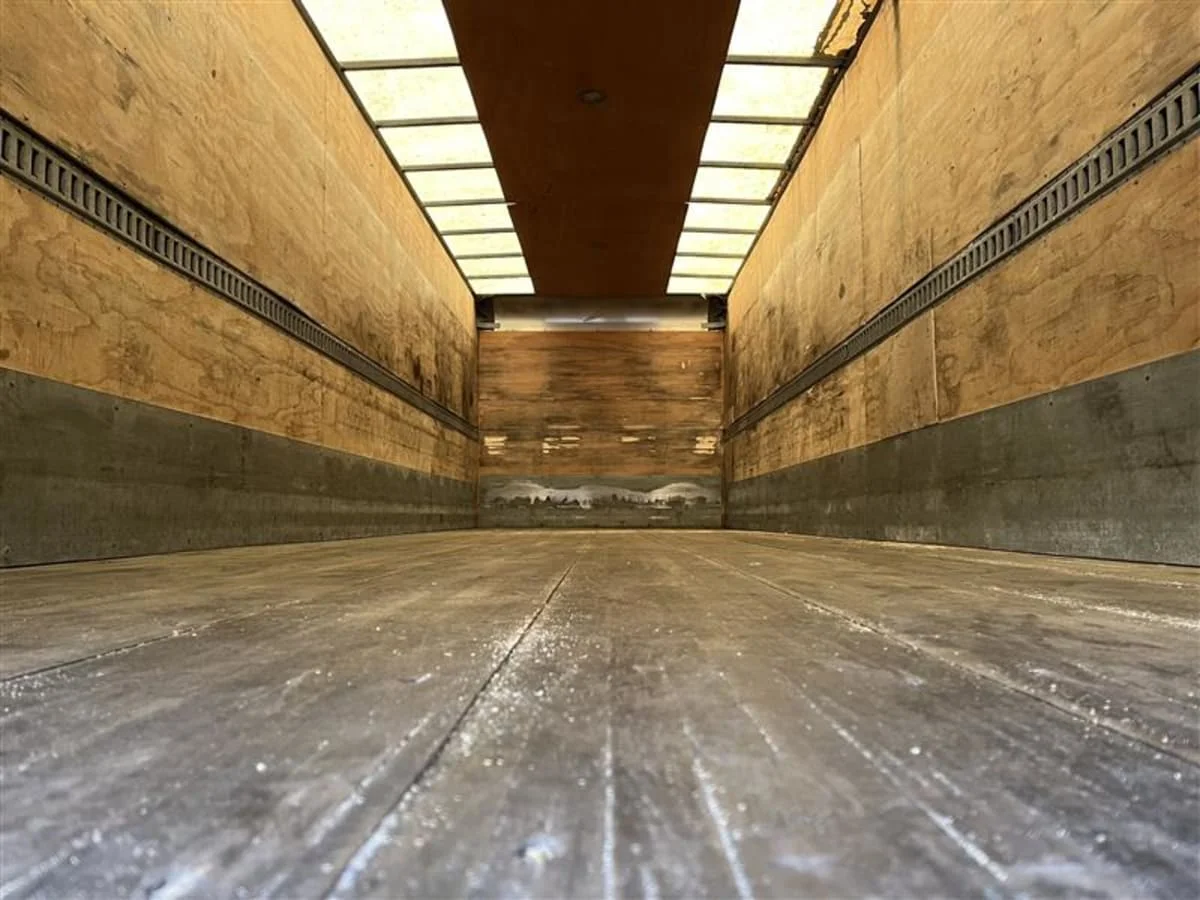 2017 Freightliner M2 106 in Beltsville, MD — photo 8
