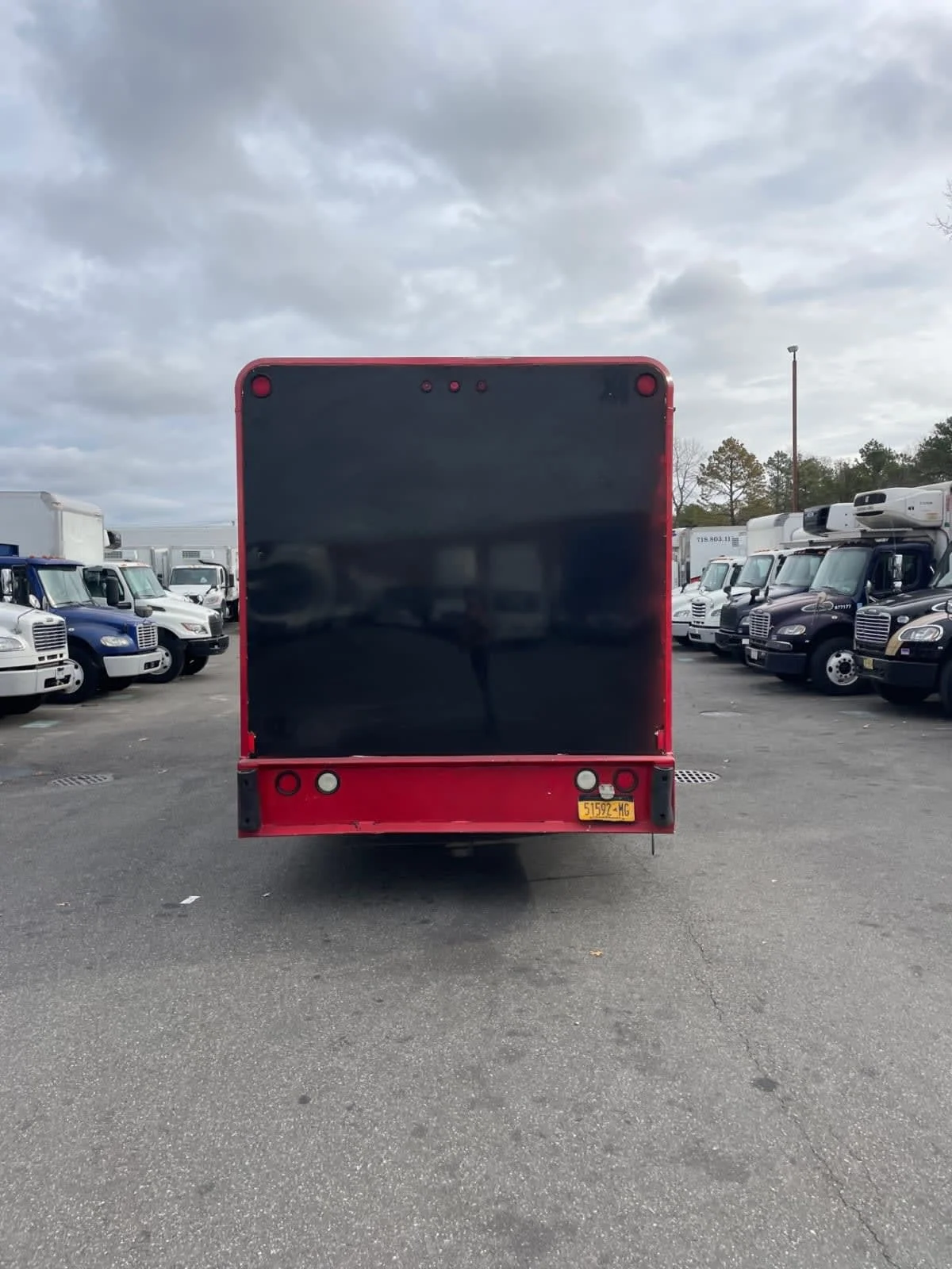 2015 Hino 338 - image 5