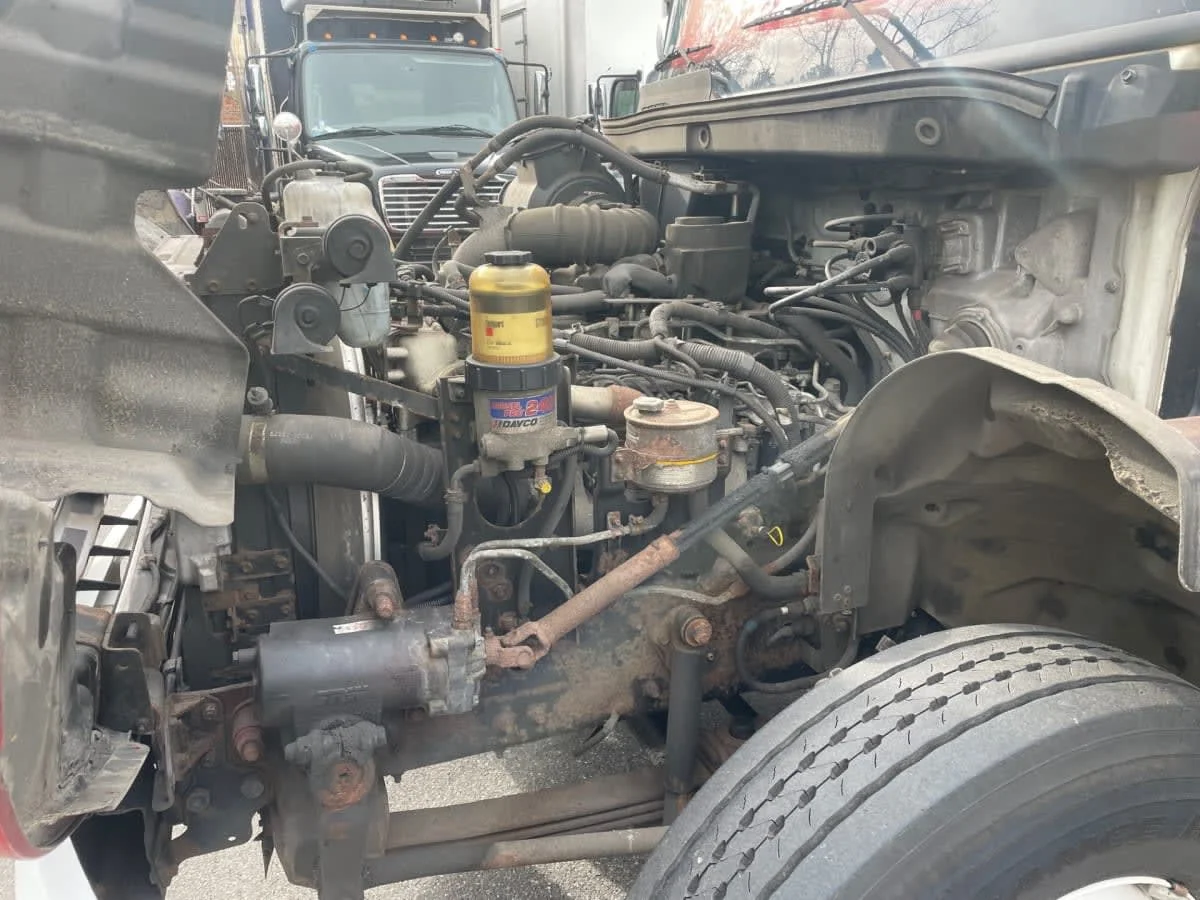 2015 Hino 338 in Farmingdale, NY — photo 9