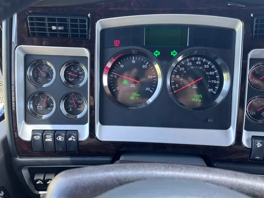 2027 Kenworth W900 in Topeka, KS — photo 26
