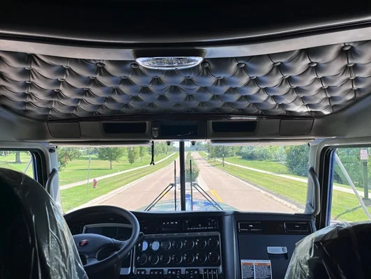 2027 Kenworth W900 in Topeka, KS — photo 41