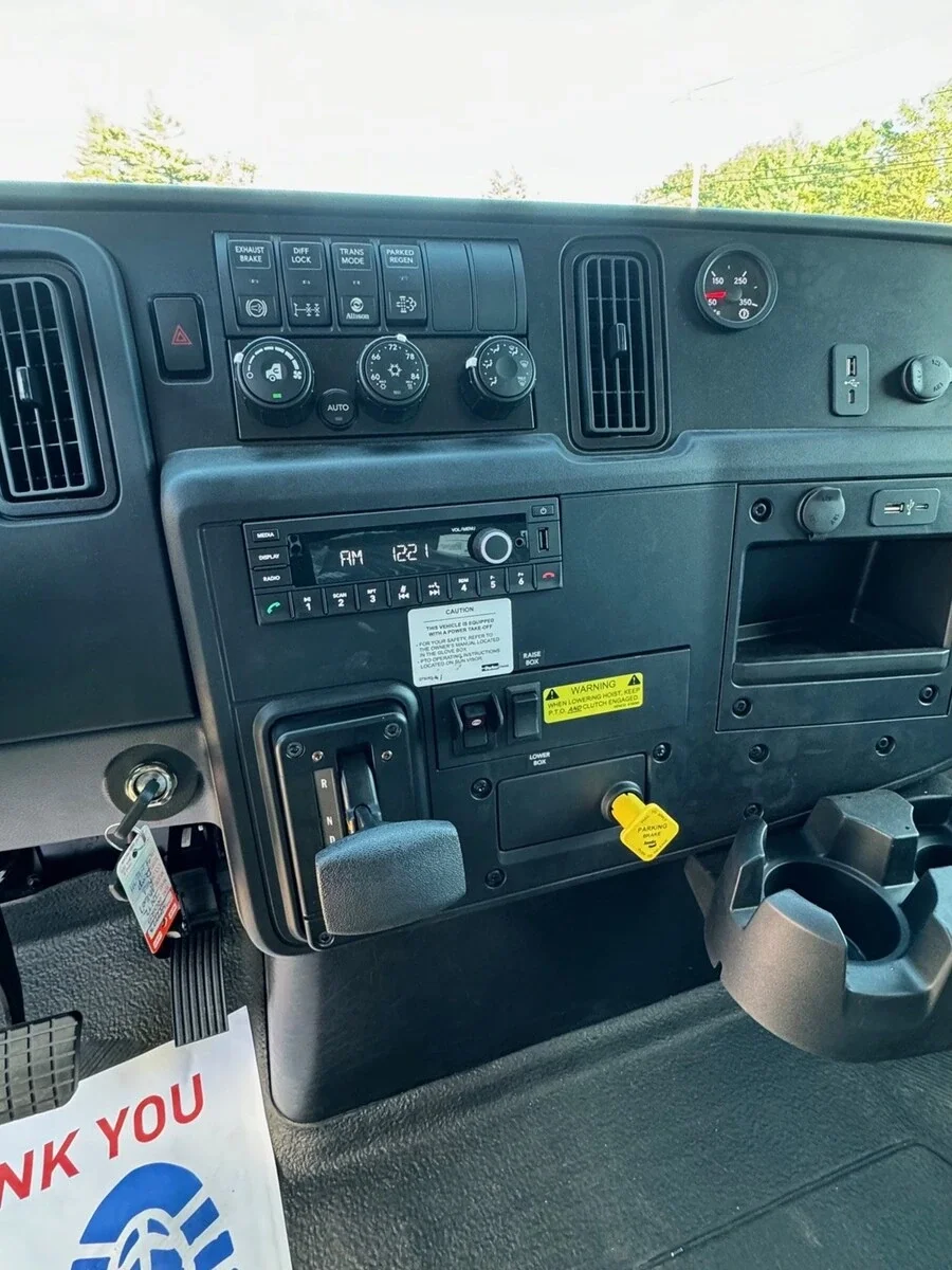 2025 International MV — photo 23