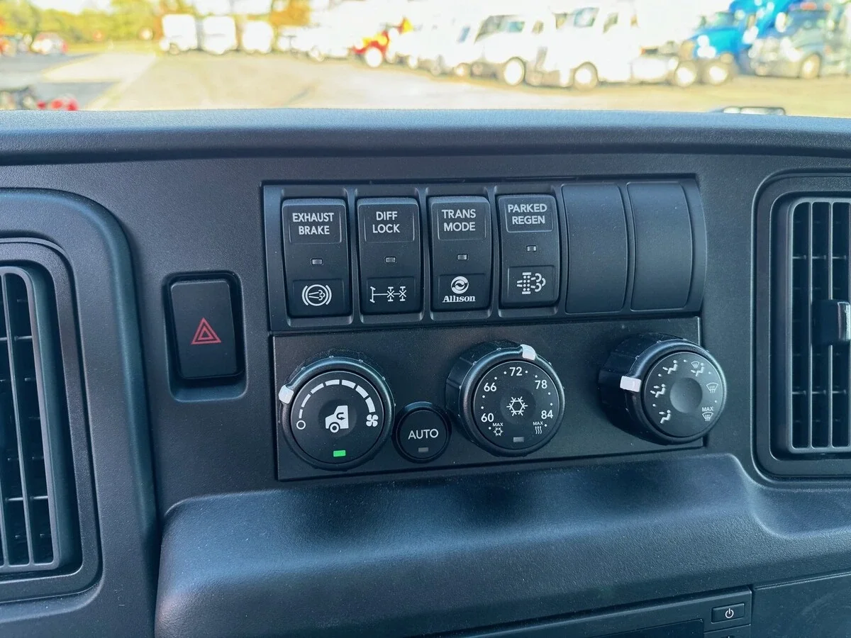 2025 International MV — photo 26