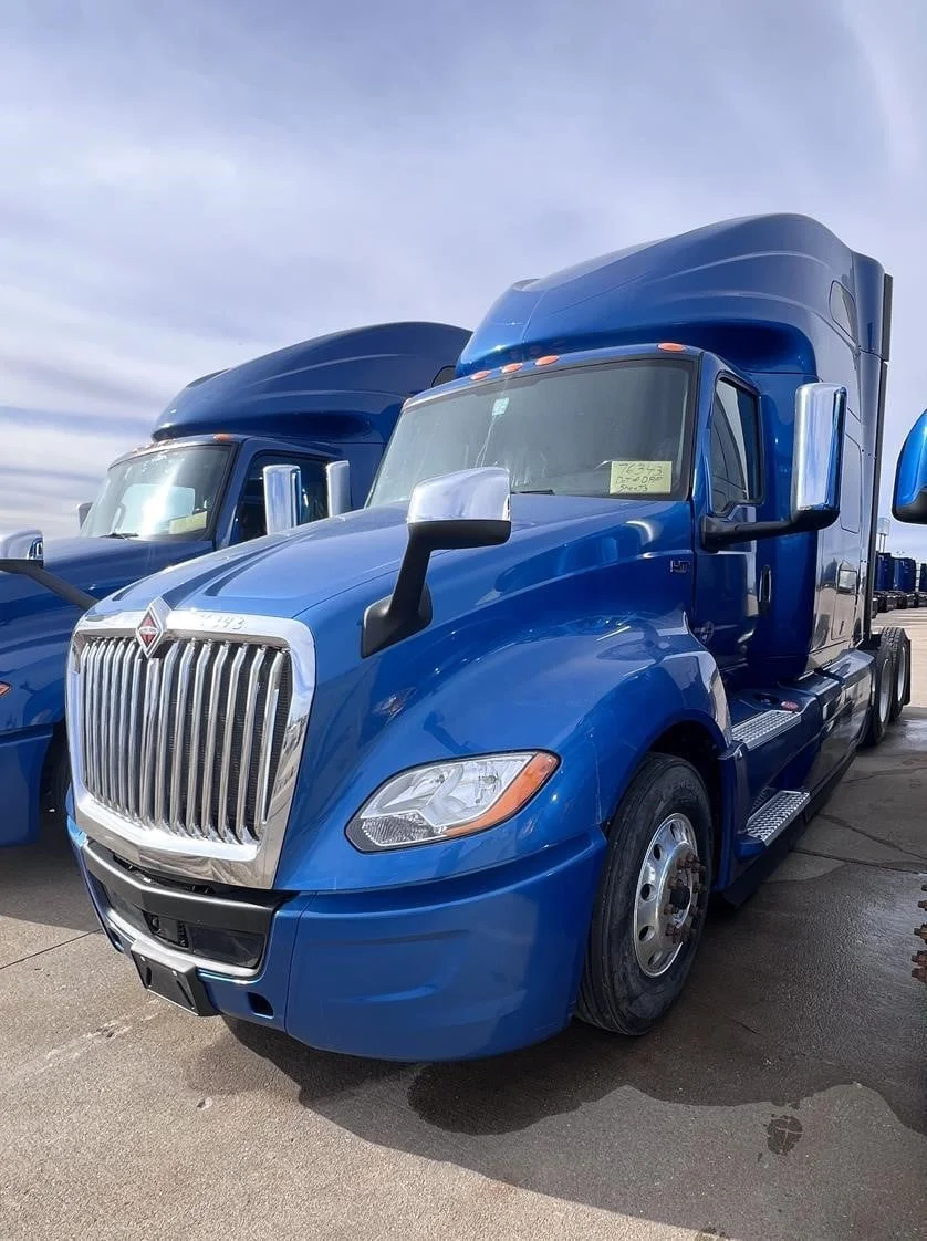 2022 International LT in Joliet, IL