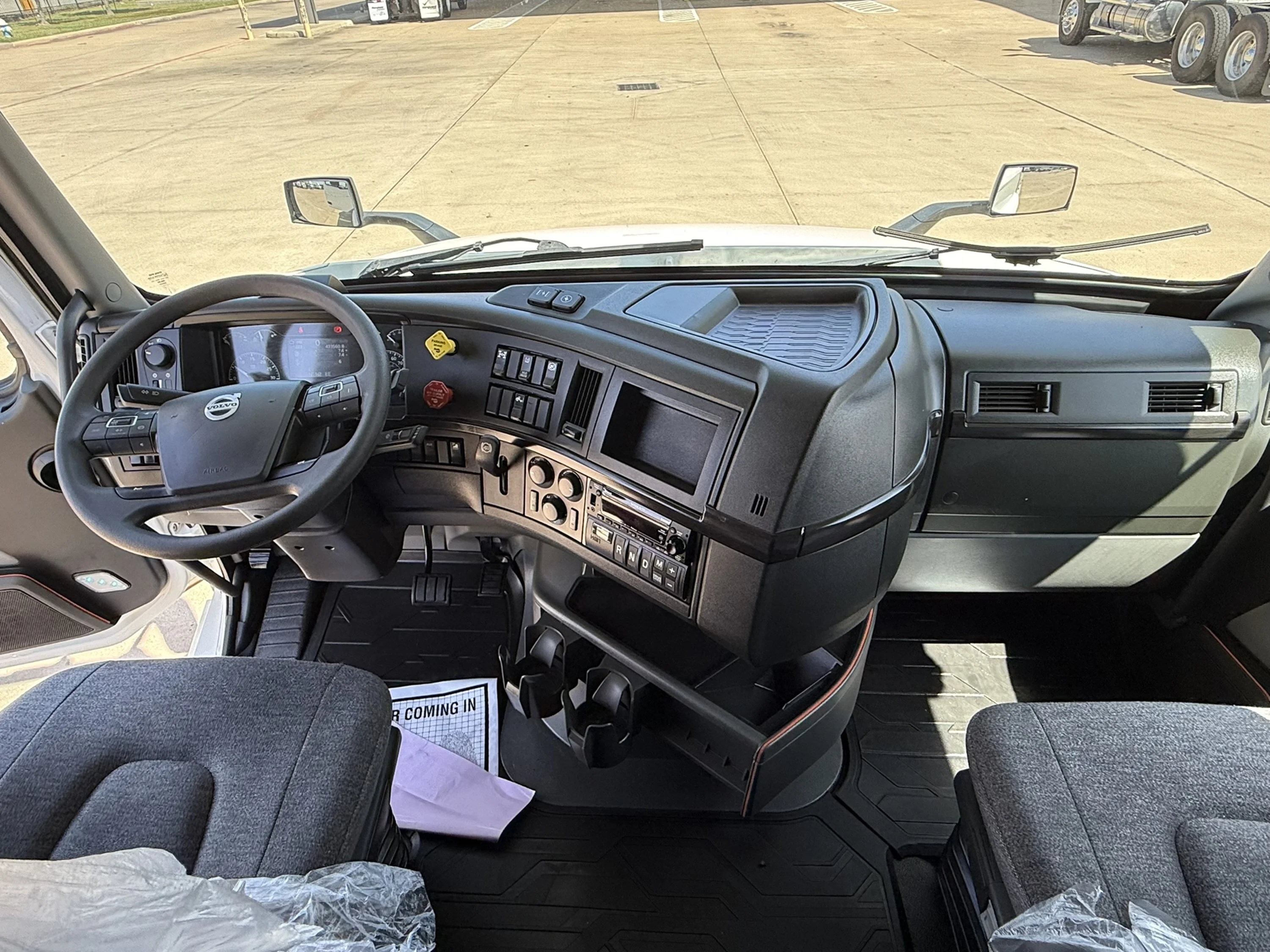 2022 Volvo in Houston, TX — photo 15