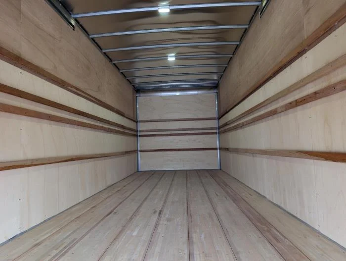 2026 Isuzu NRR - image 8