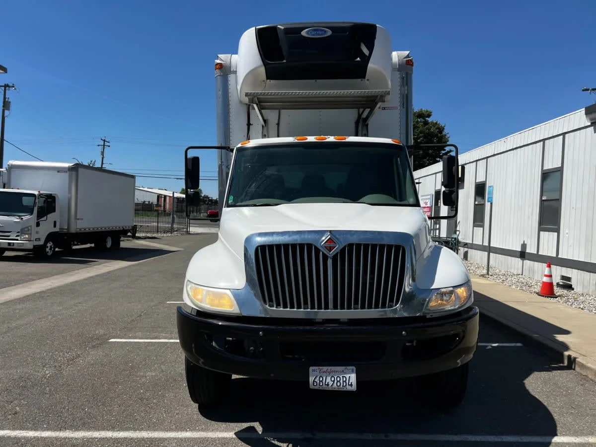2017 International 4300 in West Sacramento, CA — photo 7