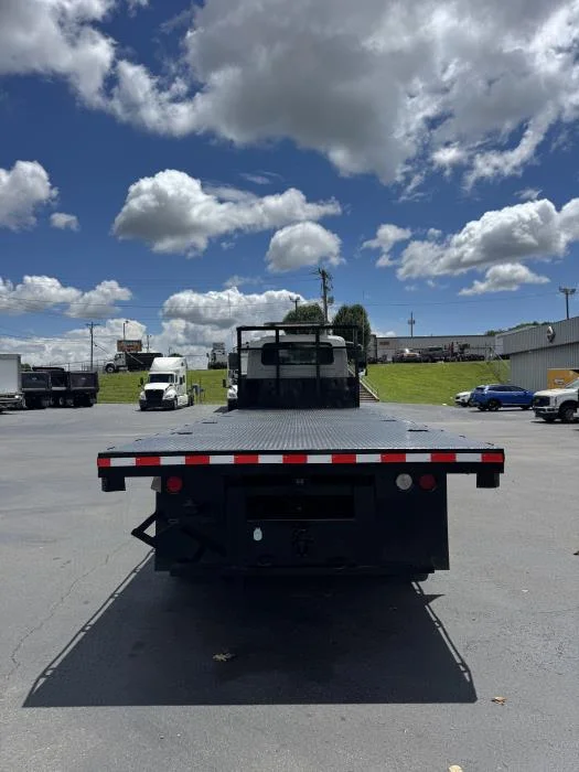2019 International HV — photo 5