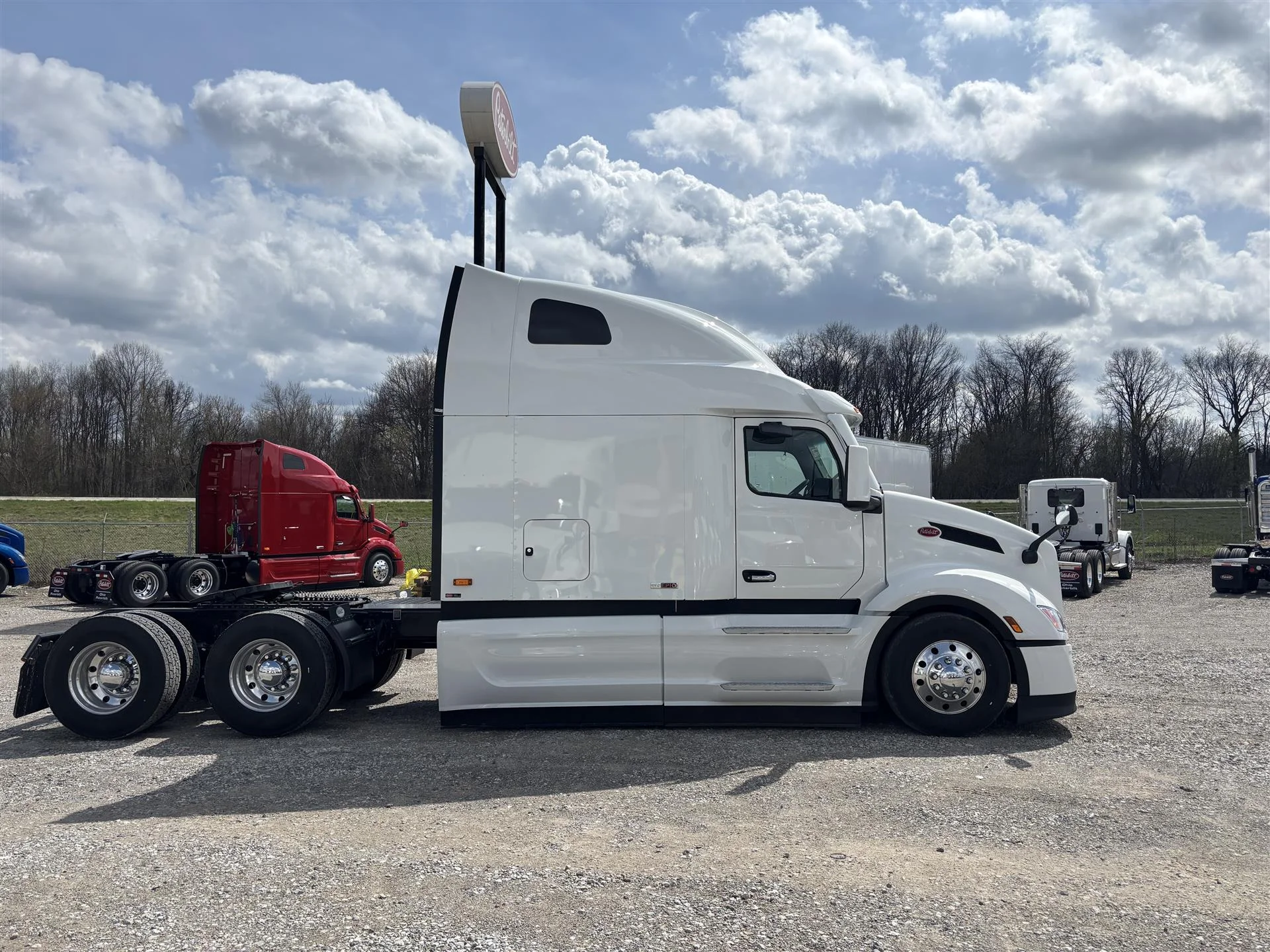 2027 Peterbilt 579 in Canton, OH