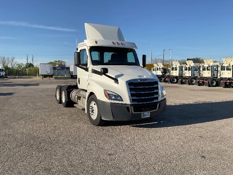 2019 Freightliner Cascadia in Flint, MI