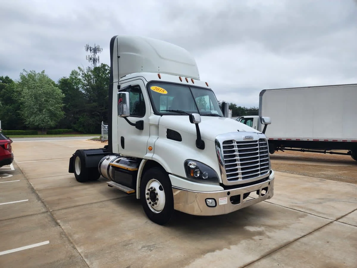 2018 Freightliner Cascadia in Greensboro, NC — photo 3