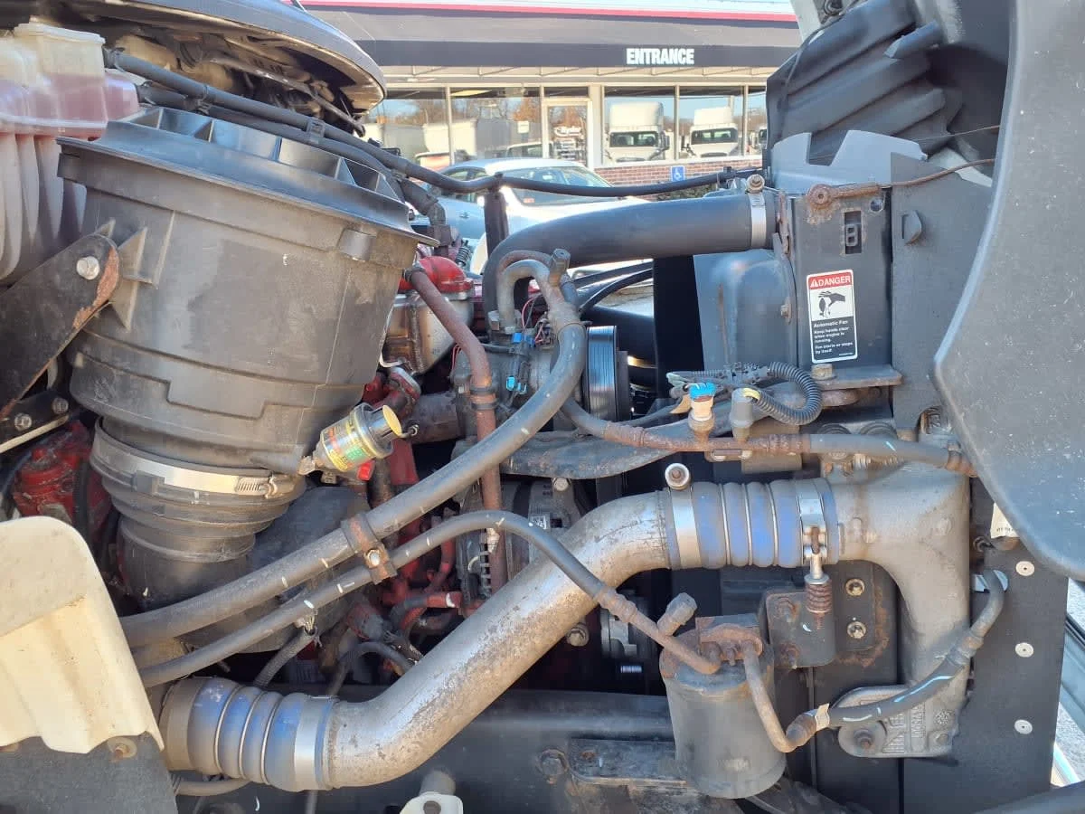 2020 Freightliner M2 106 - image 11